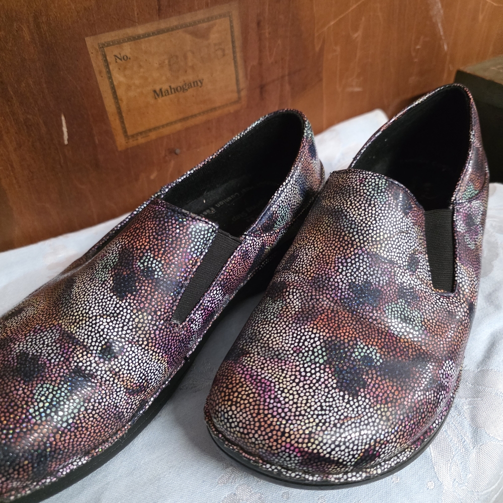 Spring Step Professional Manila-Boreal Slip-On Shoes | Freesia Design - Picture 3 of 6